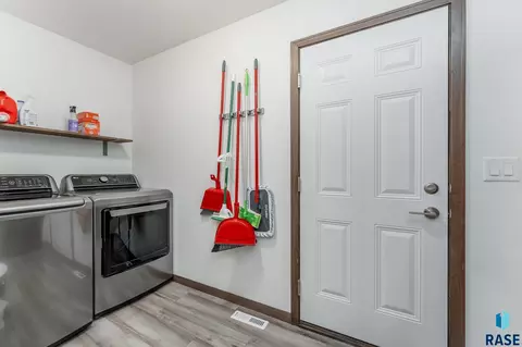 625 N Everest Ave, Tea, SD 57064 photo 15