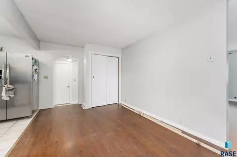 4104 E Walker Way, Sioux Falls, SD 57103 photo 7