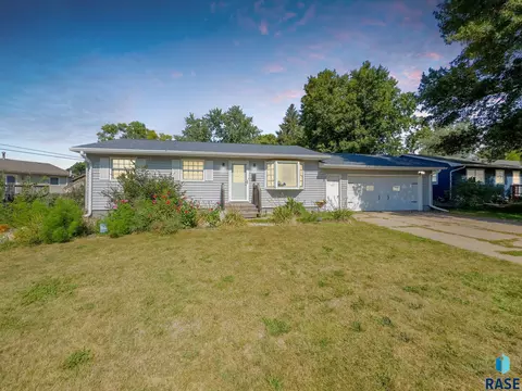 4104 E Walker Way, Sioux Falls, SD 57103 photo 24