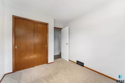 4104 E Walker Way, Sioux Falls, SD 57103 photo 11