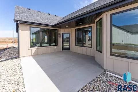 5821 E Rush St, Sioux Falls, SD 57110 photo 22