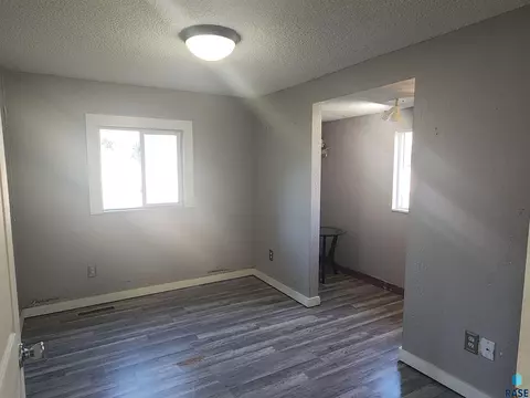 303 E 2nd St, Dell Rapids, SD 57022 photo 8