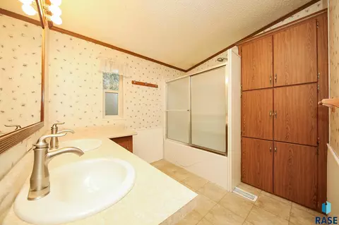 48178 Kim Cir, Brandon, SD 57005 photo 27