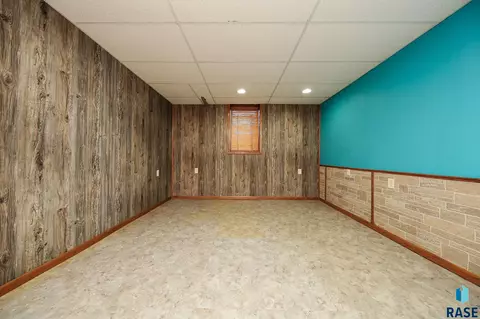 48178 Kim Cir, Brandon, SD 57005 photo 35