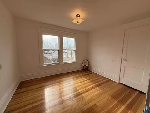 411 NE 3rd St, Madison, SD 57042 photo 16