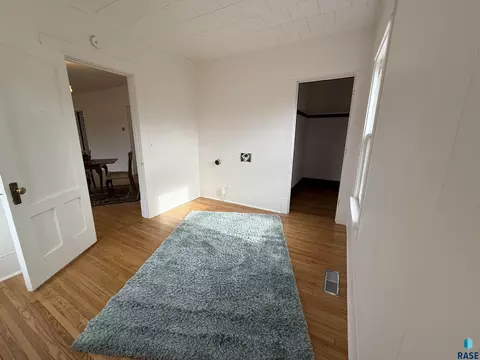 411 NE 3rd St, Madison, SD 57042 photo 13
