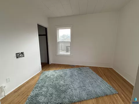 411 NE 3rd St, Madison, SD 57042 photo 12
