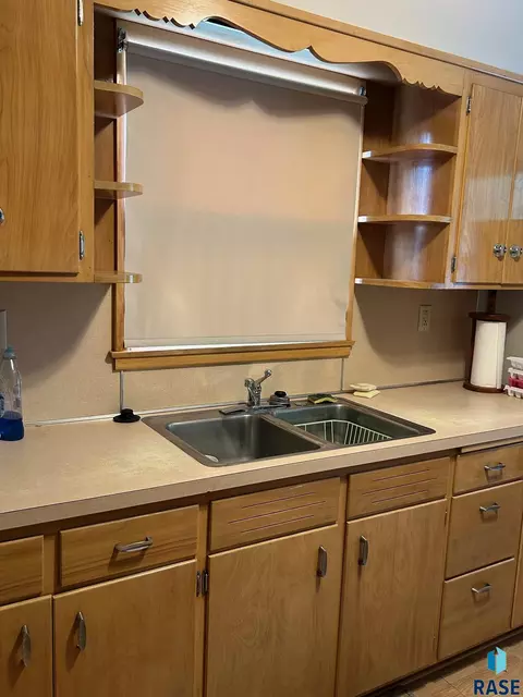 2008 E 6th St, Sioux Falls, SD 57103 photo 6