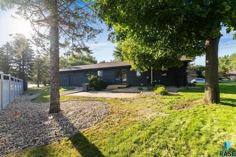516 E Sunnybrook Dr, Sioux Falls, SD 57105 photo 20