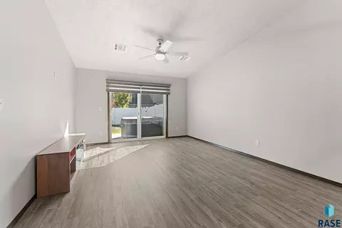 9007 W Gert St, Sioux Falls, SD 57106 photo 22