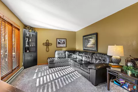 506 Lincoln Dr, Alcester, SD 57001 photo 5