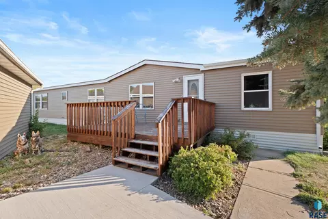 6517 W Jade Pl, Sioux Falls, SD 57106