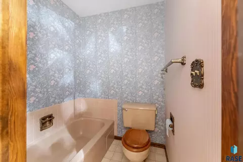 4005 Ronning Dr, Sioux Falls, SD 57103 photo 13
