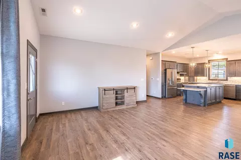 500 Beck Dr, Alcester, SD 57001 photo 7