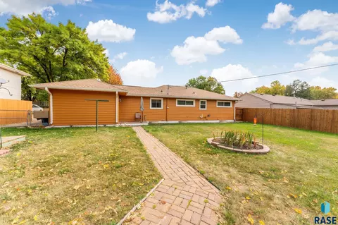 2901 S Willow Ave, Sioux Falls, SD 57105 photo 22