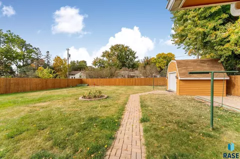 2901 S Willow Ave, Sioux Falls, SD 57105 photo 24