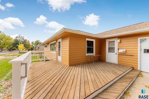 2901 S Willow Ave, Sioux Falls, SD 57105 photo 21