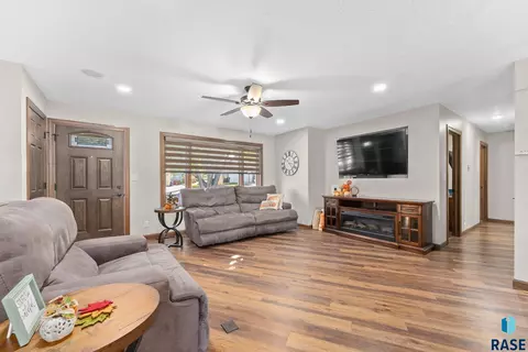 4308 E 20th St, Sioux Falls, SD 57103 photo 25