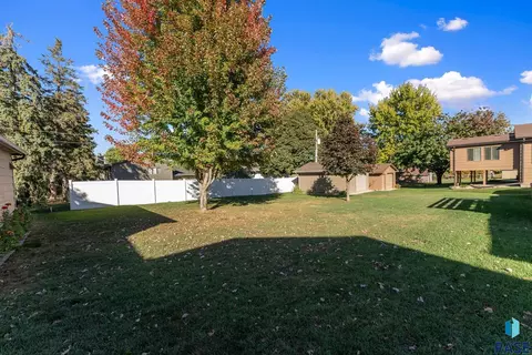 4308 E 20th St, Sioux Falls, SD 57103 photo 16