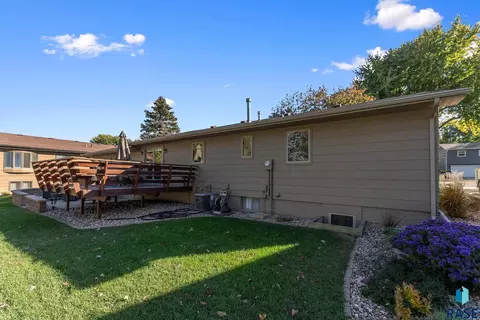 4308 E 20th St, Sioux Falls, SD 57103 photo 12
