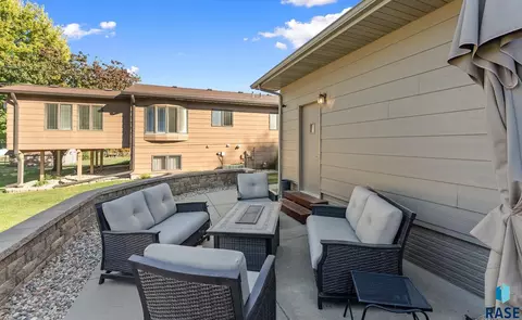 4308 E 20th St, Sioux Falls, SD 57103 photo 8