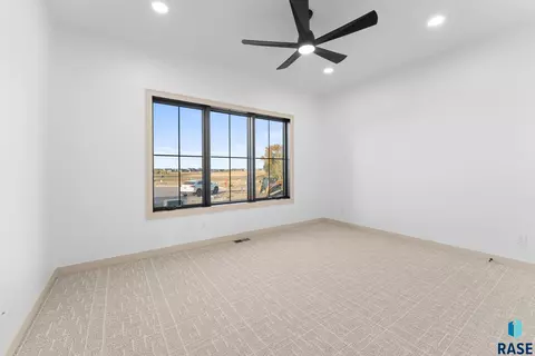 2730 N Vermillion Cir, Tea, SD 57064 photo 5