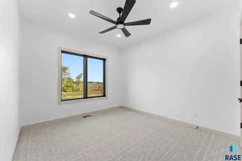 2730 N Vermillion Cir, Tea, SD 57064 photo 8