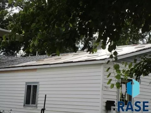 707 W 6th Ave, Mitchell, SD 57301 photo 4