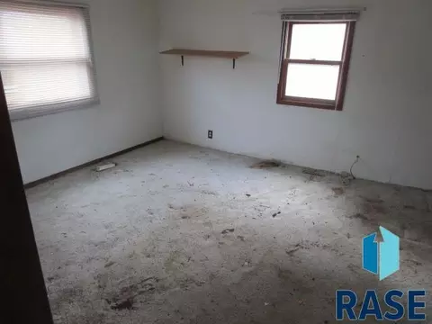 707 W 6th Ave, Mitchell, SD 57301 photo 7