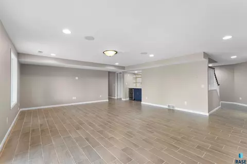 400 E Saint Andrews Dr, Sioux Falls, SD 57108 photo 25