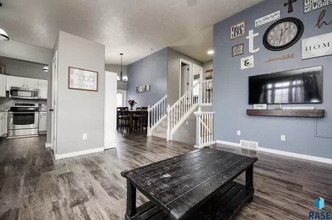 22 S 6th St, Baltic, SD 57003 photo 4