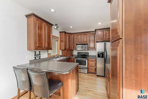 4301 E 22nd St, Sioux Falls, SD 57103 photo 4