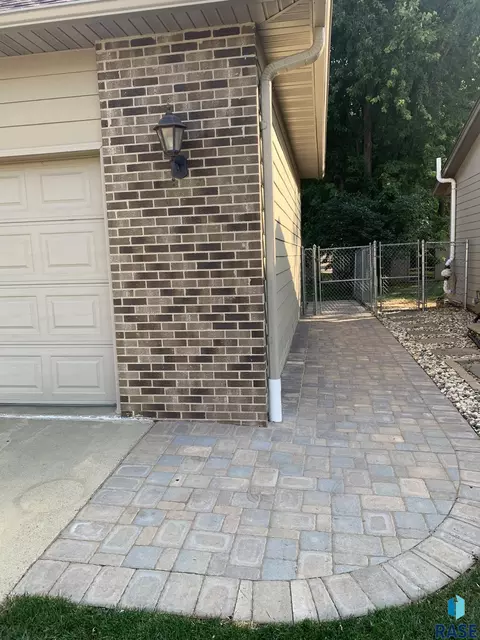 4301 E 22nd St, Sioux Falls, SD 57103 photo 43