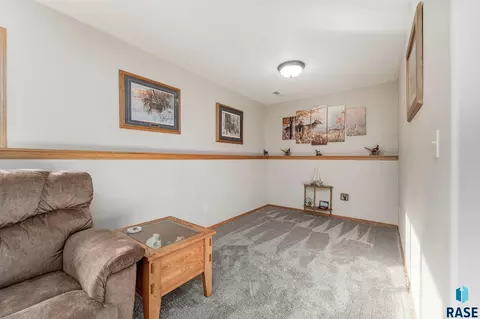 4301 E 22nd St, Sioux Falls, SD 57103 photo 18