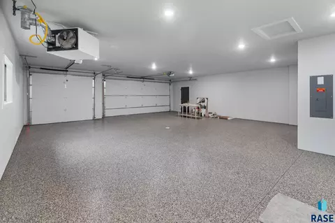1135 E Thompson Pl, Tea, SD 57064 photo 33