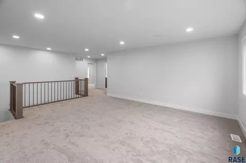 1135 E Thompson Pl, Tea, SD 57064 photo 26