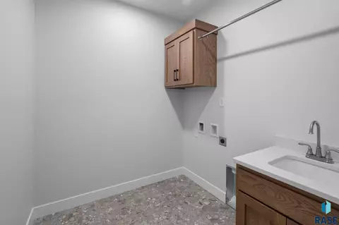 1135 E Thompson Pl, Tea, SD 57064 photo 16