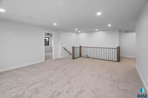 1135 E Thompson Pl, Tea, SD 57064 photo 27