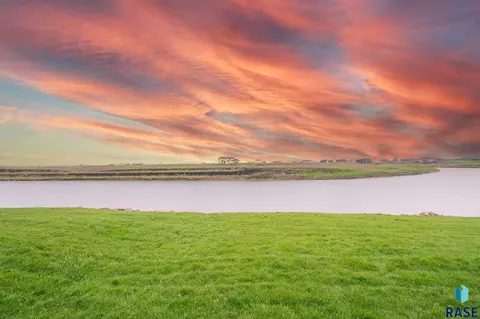 1135 E Thompson Pl, Tea, SD 57064 photo 36
