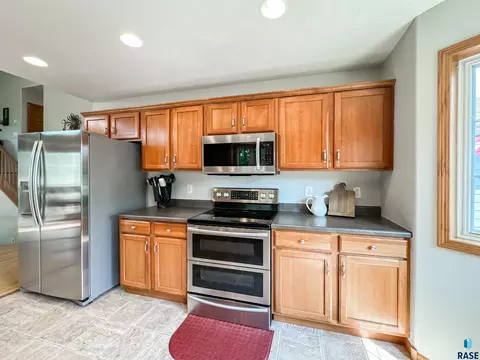 840 Cathy Dr, Tea, SD 57064 photo 5