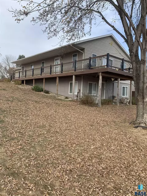 409 Kringen Ave, Baltic, SD 57003 photo 6