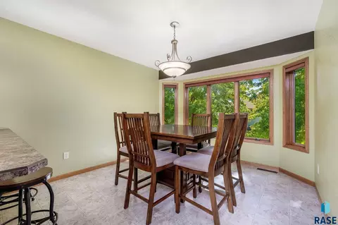 309 E Switchgrass Trl, Brandon, SD 57005 photo 7