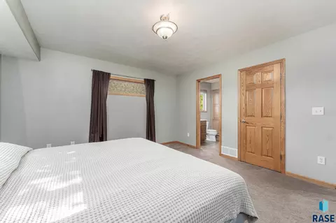 309 E Switchgrass Trl, Brandon, SD 57005 photo 9