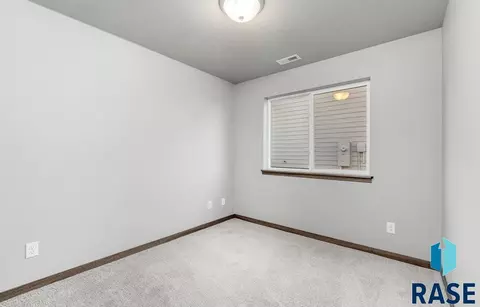 705 Sarah C St, Garretson, SD 57030 photo 12