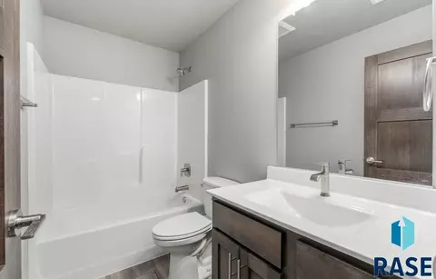 705 Sarah C St, Garretson, SD 57030 photo 14