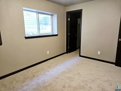 1205 NE 11th St, Madison, SD 57042 photo 16