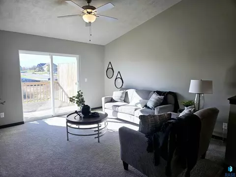 1205 NE 11th St, Madison, SD 57042 photo 7