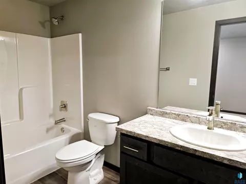 1205 NE 11th St, Madison, SD 57042 photo 15