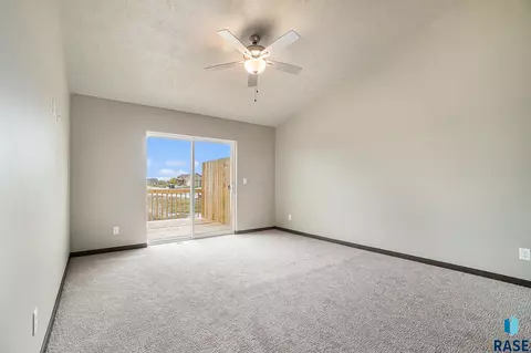 1205 NE 11th St, Madison, SD 57042 photo 5