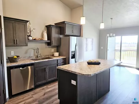 1213 NE 11th St, Madison, SD 57042 photo 8